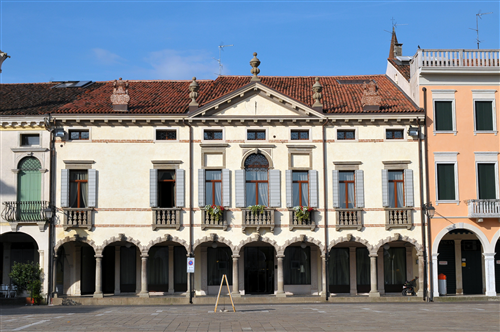 Palazzo Valeri