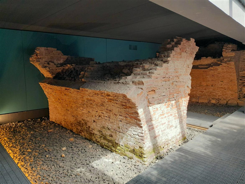 Scavi archeologici di Piazza Trieste